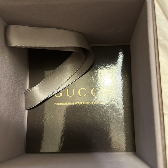 Gucci Twirl Watch - Picture 7 of 16